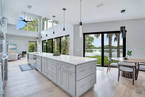 Villa ou maison à vendre à Winter Park, Floride: 3 chambres, 253.9 m2 № 2324160 - photo 4
