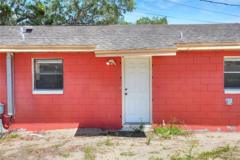 House in Lake Wales, Florida 3 bedrooms, 86.96 sq.m. № 2214195 - photo 27