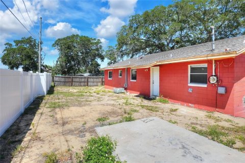 House in Lake Wales, Florida 3 bedrooms, 86.96 sq.m. № 2214195 - photo 23