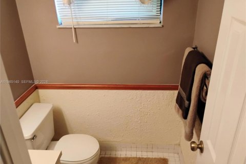 Casa en venta en Davie, Florida, 4 dormitorios, 188.78 m2 № 2048647 - foto 16