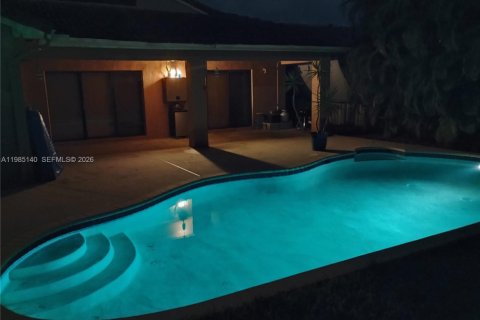 Casa en venta en Davie, Florida, 4 dormitorios, 188.78 m2 № 2048647 - foto 23