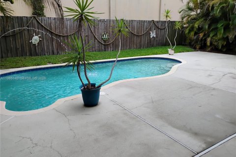 Casa en venta en Davie, Florida, 4 dormitorios, 188.78 m2 № 2048647 - foto 24