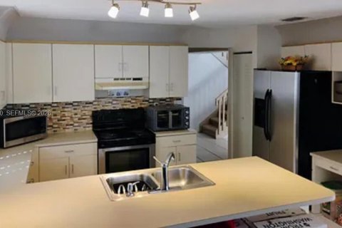 Casa en venta en Davie, Florida, 4 dormitorios, 188.78 m2 № 2048647 - foto 7