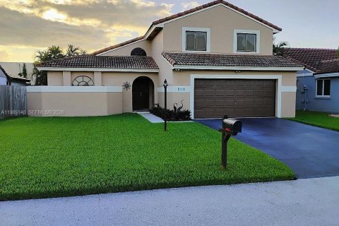 Casa en Davie, Florida 4 dormitorios, 188.78 m2 № 2048647