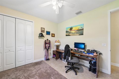 Villa ou maison à vendre à North Port, Floride: 4 chambres, 222.78 m2 № 2419331 - photo 27