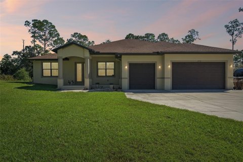 Villa ou maison à North Port, Floride 4 chambres, 222.78 m2 № 2419331