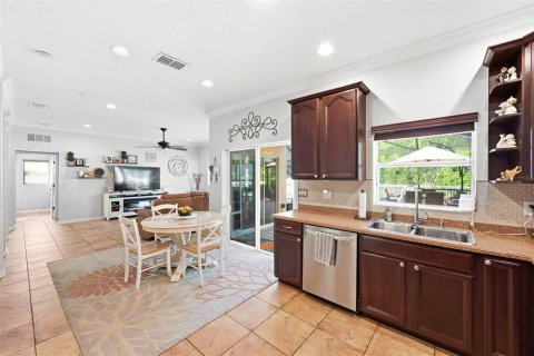 Villa ou maison à vendre à New Port Richey, Floride: 4 chambres, 215.07 m2 № 2222938 - photo 24