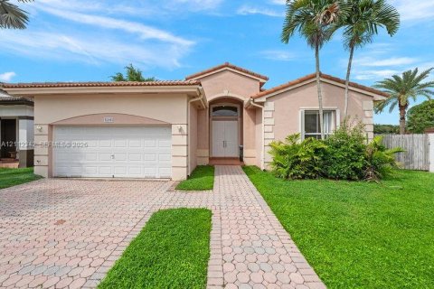 Villa ou maison à Miami, Floride 3 chambres, 183.48 m2 № 2431397