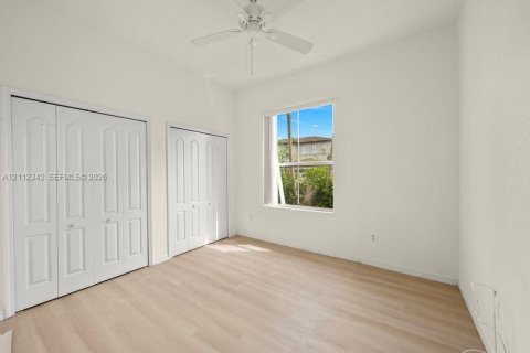 Villa ou maison à louer à Miami, Floride: 3 chambres, 183.48 m2 № 2431397 - photo 17