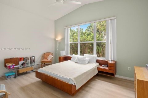 Villa ou maison à louer à Miami, Floride: 3 chambres, 183.48 m2 № 2431397 - photo 8
