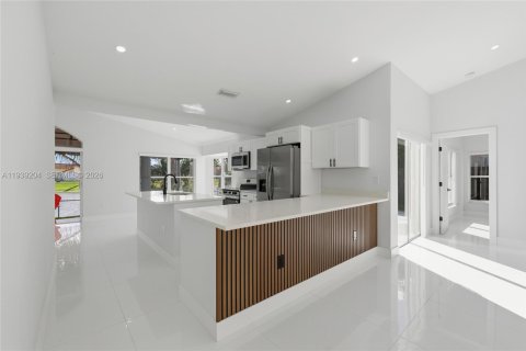 Купить виллу или дом в Майами, Флорида 3 спальни, 153.85м2, № 1997815 - фото 5