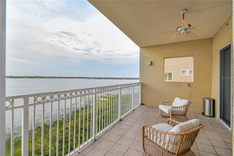 Condo in Orlando, Florida, 3 bedrooms  № 1852701 - photo 17