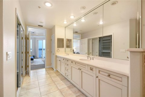 Condo in Orlando, Florida, 3 bedrooms  № 1852701 - photo 25