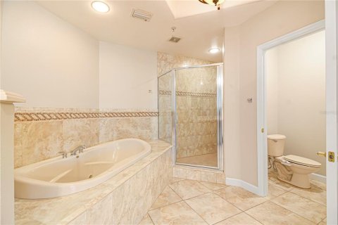 Condo in Orlando, Florida, 3 bedrooms  № 1852701 - photo 23