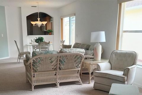 House in Lady Lake, Florida 2 bedrooms, 112.78 sq.m. № 1657071 - photo 19