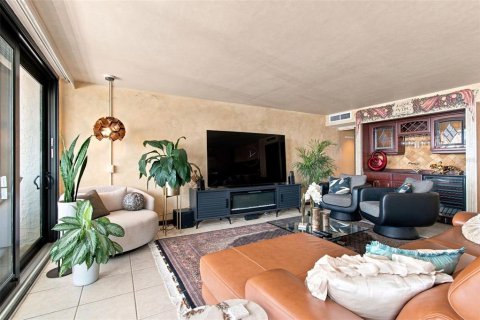 Condominio en venta en Tampa, Florida, 2 dormitorios, 180.79 m2 № 2298469 - foto 18