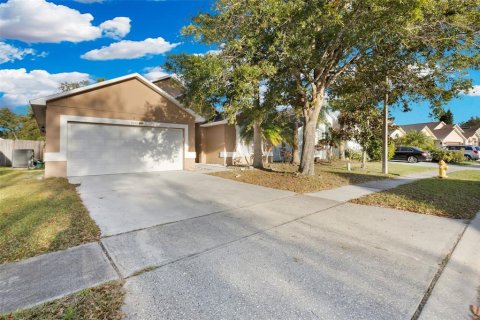 House in Lake Mary, Florida 4 bedrooms, 166.2 sq.m. № 1679891 - photo 4