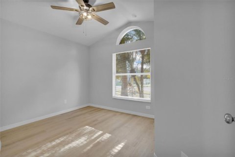 House in Lake Mary, Florida 4 bedrooms, 166.2 sq.m. № 1679891 - photo 17