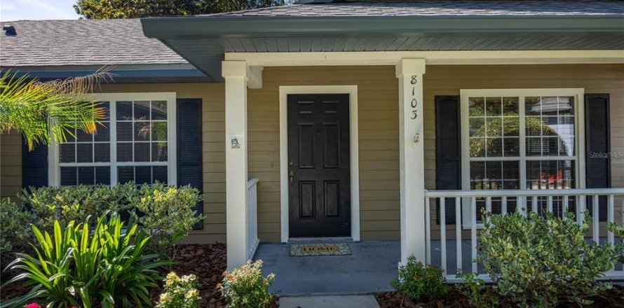 House in Gainesville, Florida 3 bedrooms, 159.05 sq.m. № 1751670