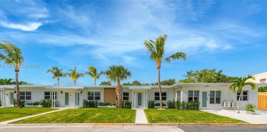 Коммерческая недвижимость в Лейк-Уорт, Флорида 477.89м2 № 2044181