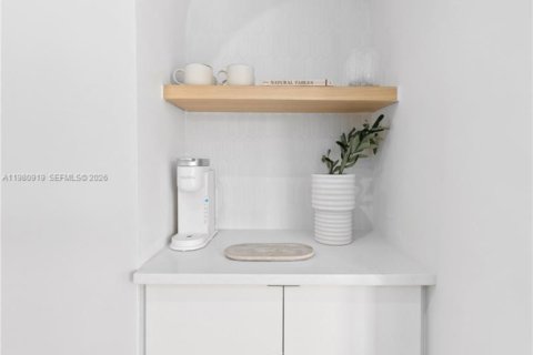 Купить коммерческую недвижимость в Лейк-Уорт, Флорида 477.89м2, № 2044181 - фото 17