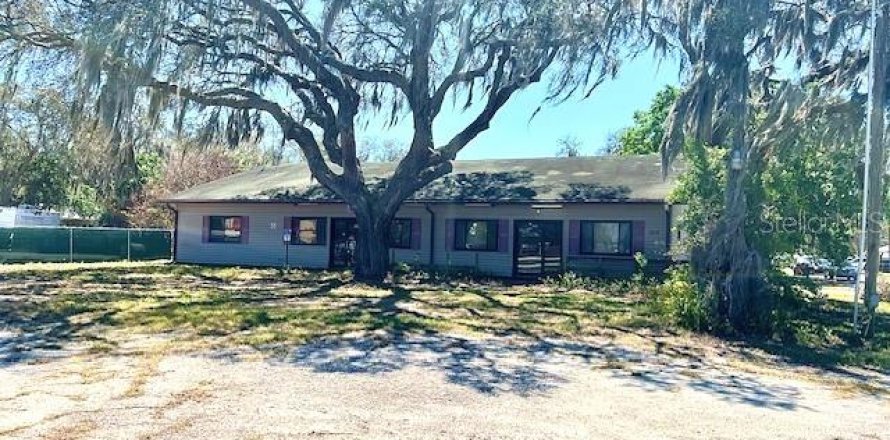 Commercial property in Polk City, Florida 281.03 sq.m. № 2212766