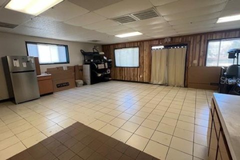 Commercial property in Polk City, Florida 281.03 sq.m. № 2212766 - photo 11