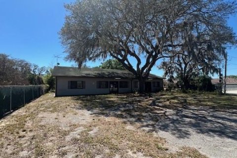 Commercial property in Polk City, Florida 281.03 sq.m. № 2212766 - photo 2