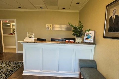 Commercial property in SOUTHERN PINES in Tampa, Florida 345.88 sq.m. № 1723280 - photo 2