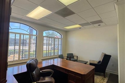 Propiedad comercial en alquiler en Tampa, Florida, 345.88 m2 № 1723280 - foto 5