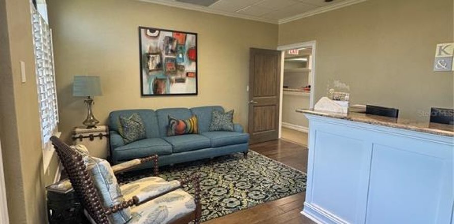 Коммерческая недвижимость в SOUTHERN PINES в Тампа, Флорида 345.88м2 № 1723280