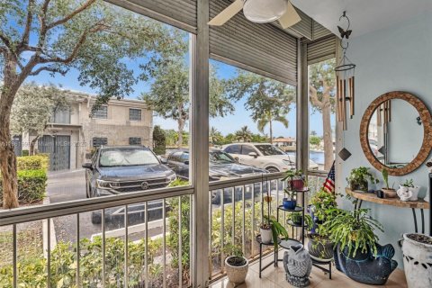 Copropriété à vendre à Pompano Beach, Floride: 2 chambres, 91.23 m2 № 1977671 - photo 21