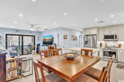 Copropriété à vendre à Pompano Beach, Floride: 2 chambres, 91.23 m2 № 1977671 - photo 14