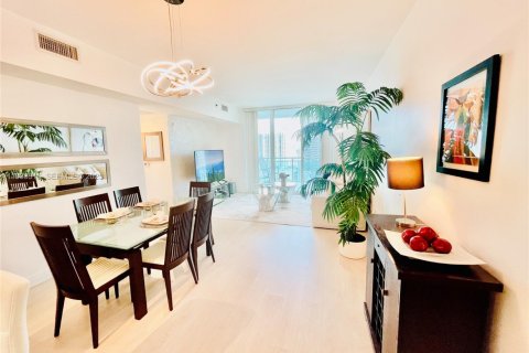 Снять в аренду кондоминиум в Майами, Флорида 1 спальня, 71.91м2, № 1992619 - фото 15