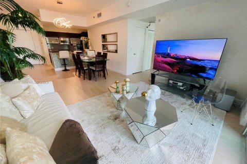 Снять в аренду кондоминиум в Майами, Флорида 1 спальня, 71.91м2, № 1992619 - фото 5