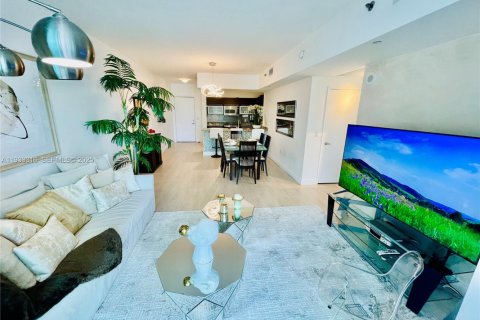 Снять в аренду кондоминиум в Майами, Флорида 1 спальня, 71.91м2, № 1992619 - фото 18