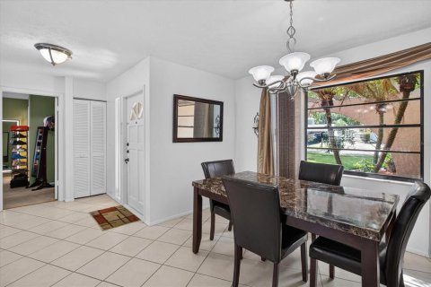 Casa en venta en Tampa, Florida, 3 dormitorios, 153.1 m2 № 2412713 - foto 6