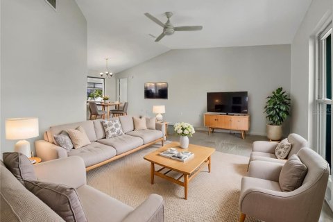 Villa ou maison à vendre à Port Charlotte, Floride: 3 chambres, 163.14 m2 № 1414989 - photo 2