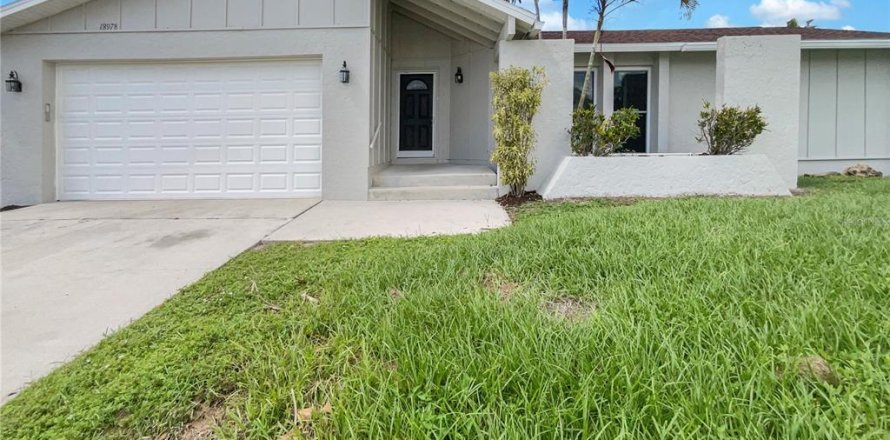 Villa ou maison à Port Charlotte, Floride 3 chambres, 163.14 m2 № 1414989