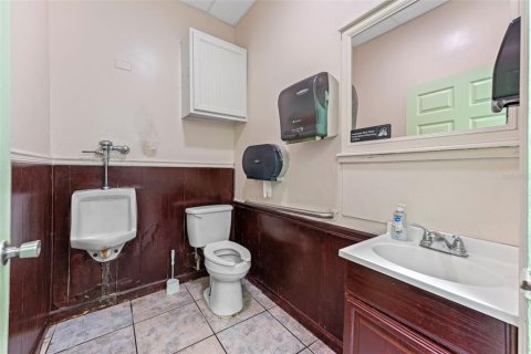 Купить коммерческую недвижимость в Ориндж-Сити, Флорида 97.55м2, № 1796148 - фото 17