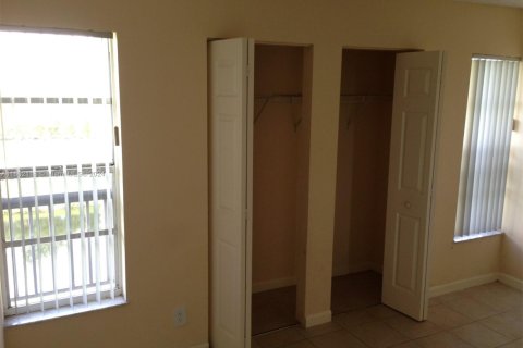 Copropriété à vendre à Coral Springs, Floride: 2 chambres, 71.35 m2 № 1860496 - photo 7