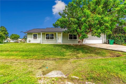 Villa ou maison à vendre à Saint Lucie, Floride: 3 chambres, 139.35 m2 № 2400188 - photo 2