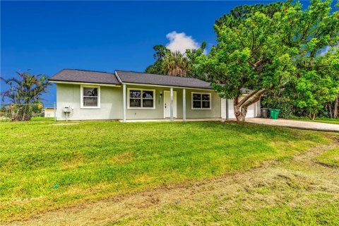 Villa ou maison à PORT ST LUCIE à Saint Lucie, Floride 3 chambres, 139.35 m2 № 2400188