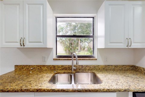 Villa ou maison à vendre à Saint Lucie, Floride: 3 chambres, 139.35 m2 № 2400188 - photo 19