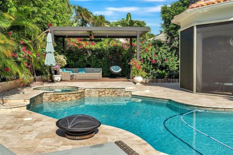 House in Boca Raton, Florida 5 bedrooms, 566.61 sq.m. № 2076706 - photo 27