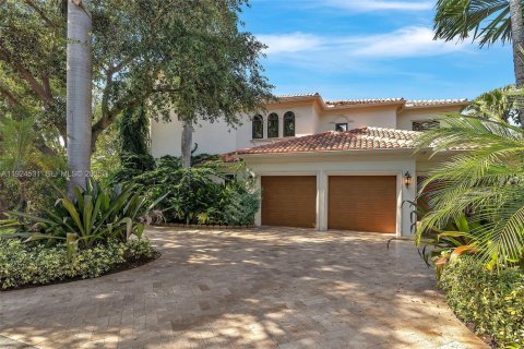 House in Boca Raton, Florida 5 bedrooms, 566.61 sq.m. № 2076706 - photo 3