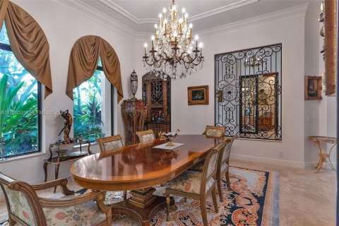 House in Boca Raton, Florida 5 bedrooms, 566.61 sq.m. № 2076706 - photo 10