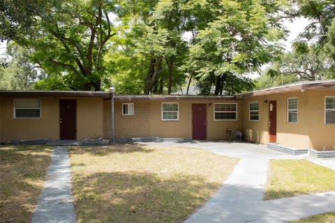 Immobilier commercial à Orlando, Floride 28 chambres, 301.75 m2 № 2137108