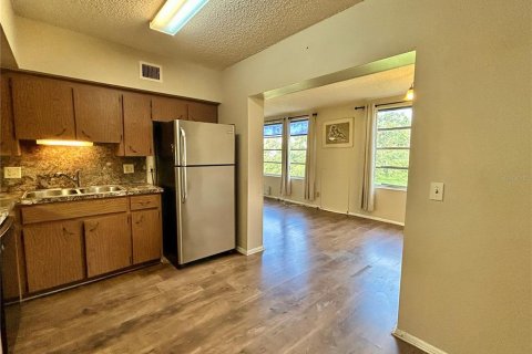 Condo in Clearwater, Florida, 2 bedrooms  № 1913212 - photo 7