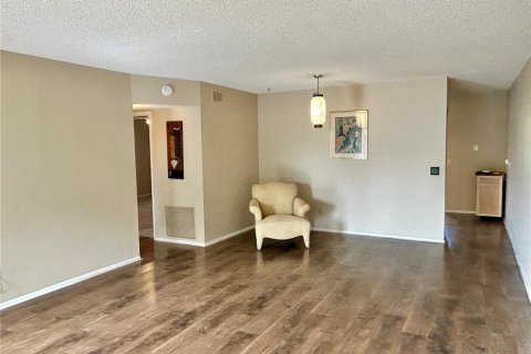 Condo in Clearwater, Florida, 2 bedrooms  № 1913212 - photo 4